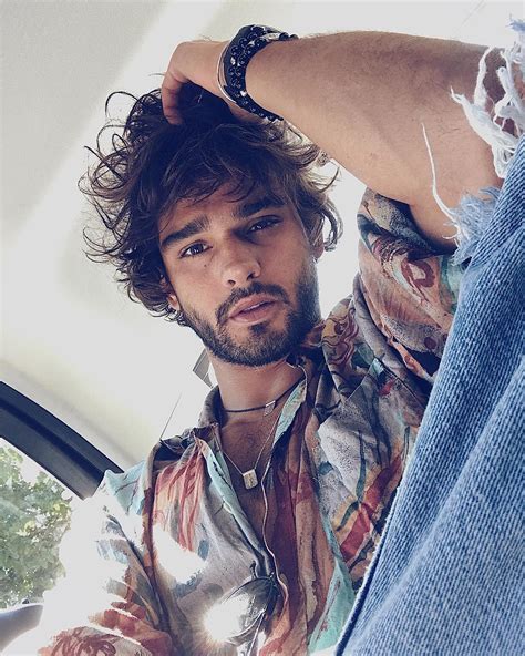 marlon teixeira measurements.